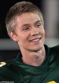 Number 11
Name: Austin Ames
Film: “Cinderella Story”
Treated the female lead: Austin was very kind to her when he did not know who she was, and put his football game on hold for her. 8/10
Personality: Very kind, but not much else. 4/10
Addition to the plot: She grew on her own, he was just there for the ride. 2/10.
Looks: 10/10